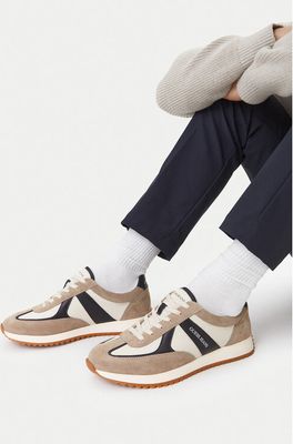 Buty sportowe męskie na wiosnę Guess Jeans ze sklepu: eobuwie.pl w kategorii: Buty sportowe męskie - zdjęcie WP-EBWP-9KUZS-09B_5906751955437