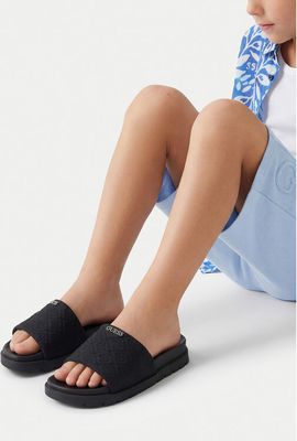 Guess - Klapki dziecięce na lato ze sklepu: eobuwie.pl w kategorii: Klapki dziecięce - zdjęcie WP-EBWP-9KUZS-09B_5906751983980