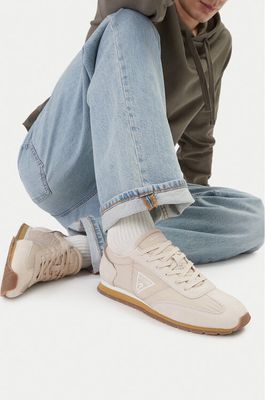 Buty sportowe męskie na wiosnę Guess Jeans ze sklepu: eobuwie.pl w kategorii: Buty sportowe męskie - zdjęcie WP-EBWP-9KUZS-09B_5907964004134