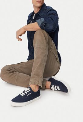 Trampki męskie wiosenne na jesień Guess Jeans ze sklepu: eobuwie.pl w kategorii: Trampki męskie - zdjęcie WP-EBWP-9KUZS-09B_5907964050612