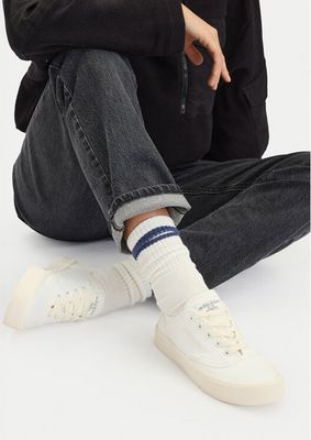 Trampki damskie na wiosnę Guess Jeans ze sklepu: eobuwie.pl w kategorii: Trampki damskie - zdjęcie WP-EBWP-9KUZS-09B_5907964077893