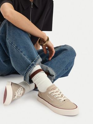 Trampki damskie wiosenne Guess Jeans ze sklepu: eobuwie.pl w kategorii: Trampki damskie - zdjęcie WP-EBWP-9KUZS-09B_5907964077909