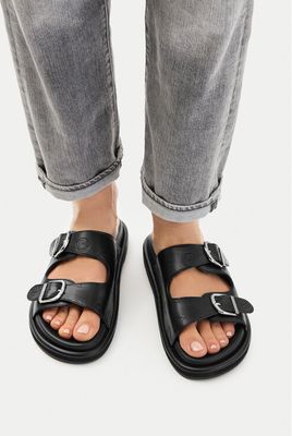Klapki damskie letnie Guess Jeans ze sklepu: eobuwie.pl w kategorii: Klapki damskie - zdjęcie WP-EBWP-9KUZS-09B_5907964105473