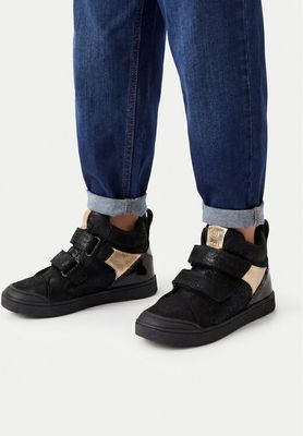 Buty zimowe dziecięce na zimę Lasocki Kids ze sklepu: eobuwie.pl w kategorii: Buty zimowe dziecięce - zdjęcie WP-EBWP-9KUZS-09B_5907964289876
