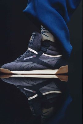 Buty sportowe damskie Reebok ze sklepu: eobuwie.pl w kategorii: Buty sportowe damskie - zdjęcie WP-EBWP-9KUZS-09B_5907964343745