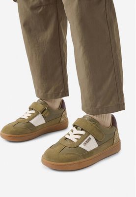 Buty sportowe dziecięce na wiosnę Guess ze sklepu: eobuwie.pl w kategorii: Buty sportowe dziecięce - zdjęcie WP-EBWP-9KUZS-09B_5907964409090