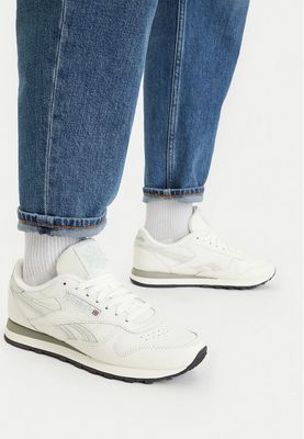 Buty sportowe damskie na wiosnę Reebok ze sklepu: eobuwie.pl w kategorii: Buty sportowe damskie - zdjęcie WP-EBWP-9KUZS-09B_5907964454748