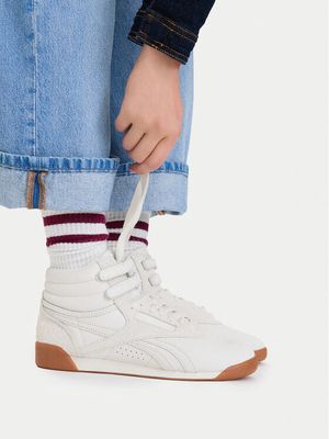 Buty sportowe damskie na wiosnę Reebok ze sklepu: eobuwie.pl w kategorii: Buty sportowe damskie - zdjęcie WP-EBWP-9KUZS-09B_5907964474050