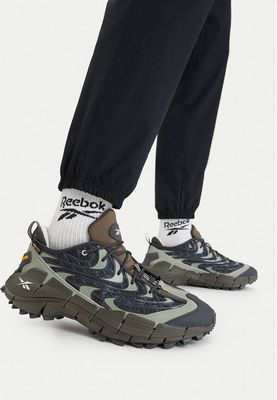 Buty sportowe męskie na wiosnę jesienne Reebok ze sklepu: eobuwie.pl w kategorii: Buty sportowe męskie - zdjęcie WP-EBWP-9KUZS-09B_5907964489795