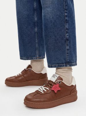 Guess Jeans - Buty sportowe damskie na wiosnę ze sklepu: eobuwie.pl w kategorii: Buty sportowe damskie - zdjęcie WP-EBWP-9KUZS-09B_5907964531982