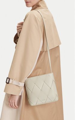 Listonoszka Calvin Klein ze sklepu: eobuwie.pl w kategorii: Listonoszki - zdjęcie WP-EBWP-9KUZS-09B_8719849156718