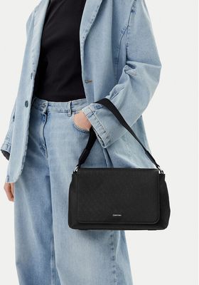 Listonoszka elegancka Calvin Klein ze sklepu: eobuwie.pl w kategorii: Listonoszki - zdjęcie WP-EBWP-9KUZS-09B_8721107421261