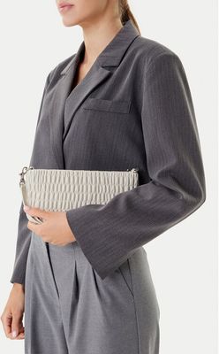 Kopertówka elegancka Calvin Klein Jeans ze sklepu: eobuwie.pl w kategorii: Kopertówki - zdjęcie WP-EBWP-9KUZS-09B_8721107862781