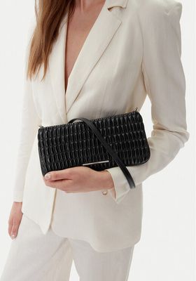 Kopertówka elegancka Calvin Klein Jeans ze sklepu: eobuwie.pl w kategorii: Kopertówki - zdjęcie WP-EBWP-9KUZS-09B_8721107864358