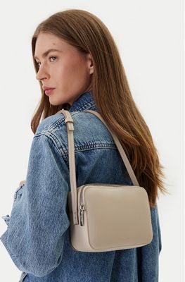 Listonoszka Calvin Klein ze sklepu: eobuwie.pl w kategorii: Listonoszki - zdjęcie WP-EBWP-9KUZS-09B_8721187253813