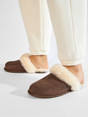 UGG - Kapcie damskie na zimę ze sklepu: MODIVO w kategorii: Kapcie damskie - zdjęcie WP-EBWP-BKLVO-LN0_0000207334014