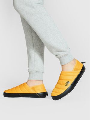 Kapcie męskie zimowe The North Face ze sklepu: MODIVO w kategorii: Kapcie męskie - zdjęcie WP-EBWP-BKLVO-LN0_0000207579958