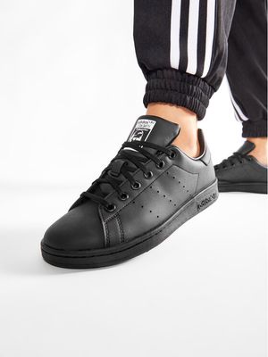 Buty sportowe dziecięce na jesień na wiosnę adidas ze sklepu: MODIVO w kategorii: Buty sportowe dziecięce - zdjęcie WP-EBWP-BKLVO-LN0_0000207770775