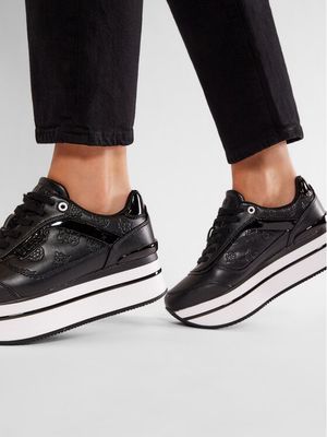 Buty sportowe damskie na wiosnę Guess ze sklepu: MODIVO w kategorii: Buty sportowe damskie - zdjęcie WP-EBWP-BKLVO-LN0_0000207894273