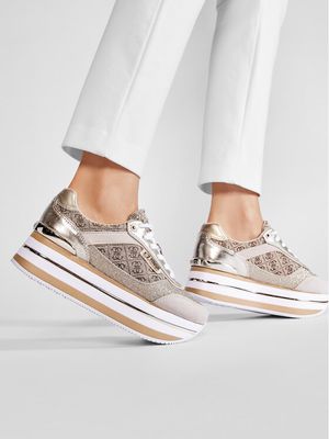 Buty sportowe damskie na wiosnę Guess ze sklepu: MODIVO w kategorii: Buty sportowe damskie - zdjęcie WP-EBWP-BKLVO-LN0_0000207901865