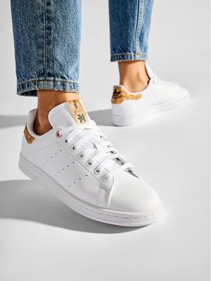 Buty sportowe damskie na wiosnę adidas ze sklepu: MODIVO w kategorii: Buty sportowe damskie - zdjęcie WP-EBWP-BKLVO-LN0_0000209032956