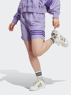 Szorty na zimę adidas ze sklepu: MODIVO w kategorii: Szorty - zdjęcie WP-EBWP-BKLVO-LN0_0000301813361