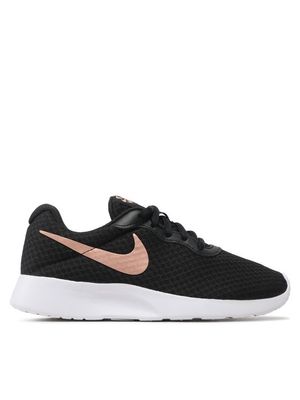 Buty sportowe damskie na wiosnę Nike ze sklepu: MODIVO w kategorii: Buty sportowe damskie - zdjęcie WP-EBWP-BKLVO-LN0_0000302368785