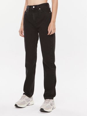 Jeansy damskie casual Calvin Klein Jeans ze sklepu: MODIVO w kategorii: Jeansy damskie - zdjęcie WP-EBWP-BKLVO-LN0_0000302799633