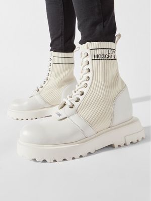 Love Moschino - Botki jesienne ze sklepu: MODIVO w kategorii: Botki - zdjęcie WP-EBWP-BKLVO-LN0_0000303295929