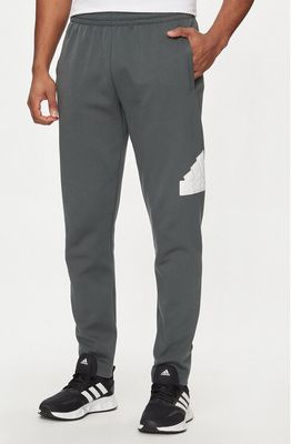 Spodnie męskie sportowe adidas ze sklepu: MODIVO w kategorii: Spodnie męskie - zdjęcie WP-EBWP-BKLVO-LN0_0000303488970
