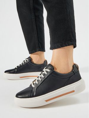 Buty sportowe damskie na wiosnę Clarks ze sklepu: MODIVO w kategorii: Buty sportowe damskie - zdjęcie WP-EBWP-BKLVO-LN0_0000303499174