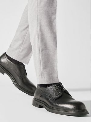 Buty eleganckie męskie na jesień Emporio Armani ze sklepu: MODIVO w kategorii: Buty eleganckie męskie - zdjęcie WP-EBWP-BKLVO-LN0_0000303530747