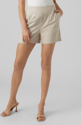 Szorty casual Vero Moda ze sklepu: MODIVO w kategorii: Szorty - zdjęcie WP-EBWP-BKLVO-LN0_0000303612788