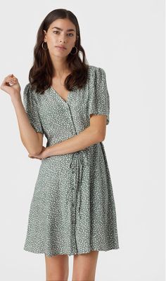 Sukienka Vero Moda ze sklepu: MODIVO w kategorii: Sukienki - zdjęcie WP-EBWP-BKLVO-LN0_0000303613051
