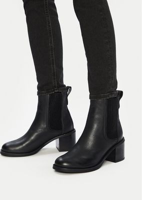 Botki jesienne Clarks ze sklepu: MODIVO w kategorii: Botki - zdjęcie WP-EBWP-BKLVO-LN0_0000304162305