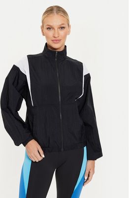 Reebok - Kurtka damska ze sklepu: MODIVO w kategorii: Kurtki damskie - zdjęcie WP-EBWP-BKLVO-LN0_0000304552182