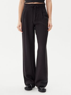 Spodnie damskie casual Calvin Klein Jeans ze sklepu: MODIVO w kategorii: Spodnie damskie - zdjęcie WP-EBWP-BKLVO-LN0_0000304655418