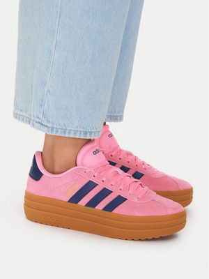 Buty sportowe damskie na wiosnę adidas ze sklepu: MODIVO w kategorii: Buty sportowe damskie - zdjęcie WP-EBWP-BKLVO-LN0_0000305169464