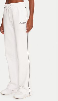 Spodnie damskie w sportowym stylu Guess Jeans ze sklepu: MODIVO w kategorii: Spodnie damskie - zdjęcie WP-EBWP-BKLVO-LN0_0000305236302