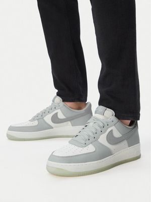 Buty sportowe męskie na wiosnę Nike ze sklepu: MODIVO w kategorii: Buty sportowe męskie - zdjęcie WP-EBWP-BKLVO-LN0_0000305240750