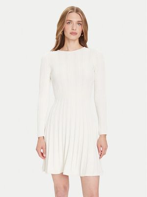 Sukienka casual Guess ze sklepu: MODIVO w kategorii: Sukienki - zdjęcie WP-EBWP-BKLVO-LN0_0000305462053
