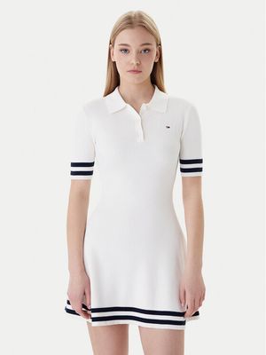 Sukienka prosta Tommy Jeans ze sklepu: MODIVO w kategorii: Sukienki - zdjęcie WP-EBWP-BKLVO-LN0_0000305563286