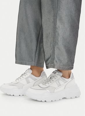 Buty sportowe damskie na wiosnę Versace Jeans Couture ze sklepu: MODIVO w kategorii: Buty sportowe damskie - zdjęcie WP-EBWP-BKLVO-LN0_0000305600233