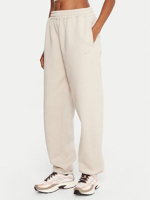 Spodnie damskie Reebok ze sklepu: MODIVO w kategorii: Spodnie damskie - zdjęcie WP-EBWP-BKLVO-LN0_0000305629395