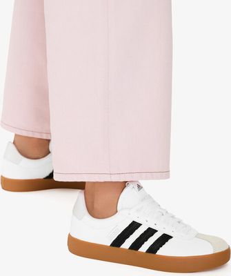 Buty sportowe damskie na wiosnę adidas ze sklepu: MODIVO w kategorii: Buty sportowe damskie - zdjęcie WP-EBWP-BKLVO-LN0_0000305633538