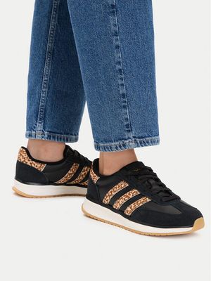 Buty sportowe damskie na wiosnę adidas ze sklepu: MODIVO w kategorii: Buty sportowe damskie - zdjęcie WP-EBWP-BKLVO-LN0_0000305633736