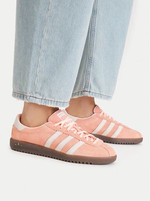 Buty sportowe damskie wiosenne adidas ze sklepu: MODIVO w kategorii: Buty sportowe damskie - zdjęcie WP-EBWP-BKLVO-LN0_0000305635747