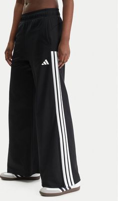 Spodnie damskie adidas ze sklepu: MODIVO w kategorii: Spodnie damskie - zdjęcie WP-EBWP-BKLVO-LN0_0000305637512