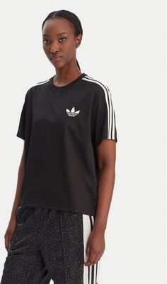 Bluzka damska adidas ze sklepu: MODIVO w kategorii: Bluzki damskie - zdjęcie WP-EBWP-BKLVO-LN0_0000305638397