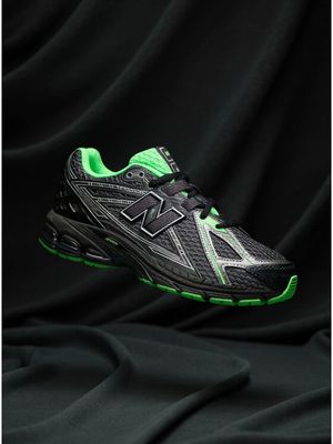 Buty sportowe dziecięce na jesień New Balance ze sklepu: MODIVO w kategorii: Buty sportowe dziecięce - zdjęcie WP-EBWP-BKLVO-LN0_0000305665324